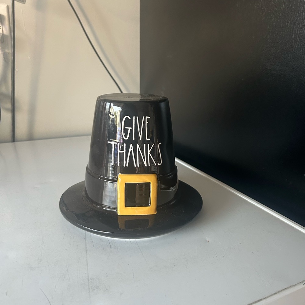 Rae Dunn Black Pilgrim Hat with Gold Buckle